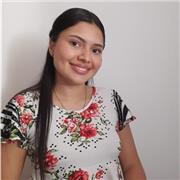 Profesora imparte clases de Lenguaje, Inglés, Ciencias Sociales y Ciencias Naturales a niños de todas las edades